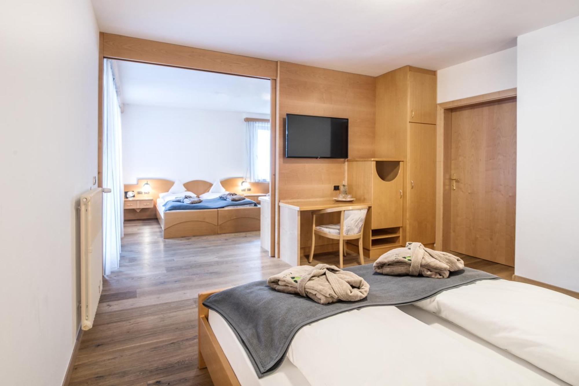 Sporthotel Zoll Випитено Екстериор снимка
